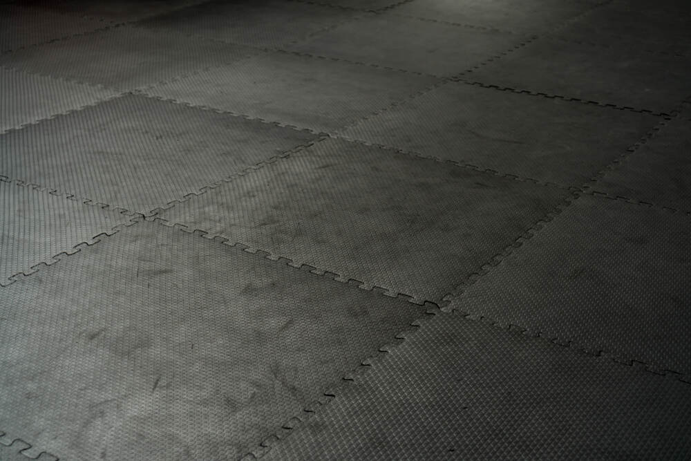 Tile stone flooring 